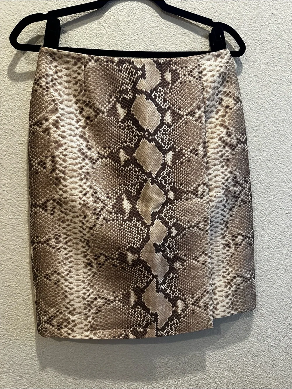 Tory Burch Silk Wool Python Print Pencil Skirt 0 full silk lining stunning sexy